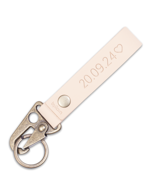 HOOK leather keyring from byRavn in natural with antique brass carabiner and the date "20.09.24" ♡ engraved