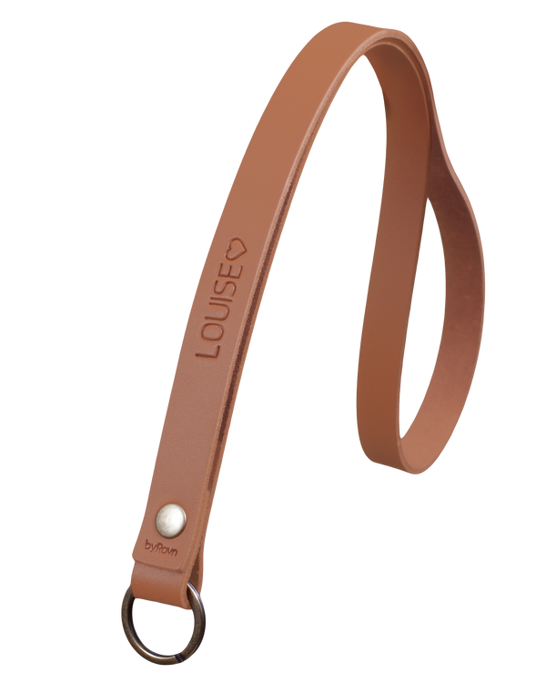 MAX leather keyring from byRavn in cognac, long strap with steel key ring and the name "Louise" ♡ engraved