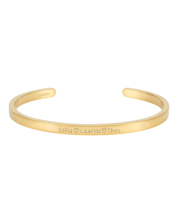 VENUS SCRIPT bracelet from byRavn in gold-plated stainless steel with handwritten-style engraving "Sofia ♡ Laurids ♡ Theo"