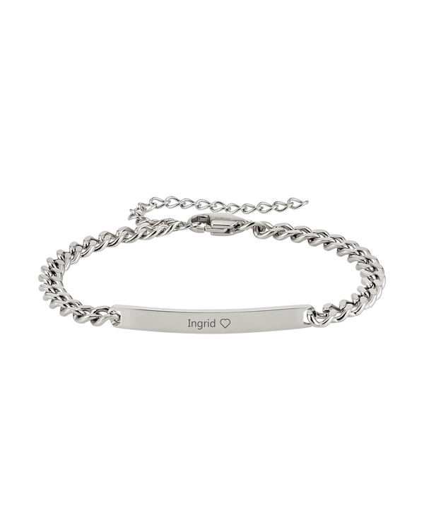 ZOE name bracelet from byRavn in silver-coloured stainless steel, curb chain with bar plate and the name "Ingrid" ♡ engraved