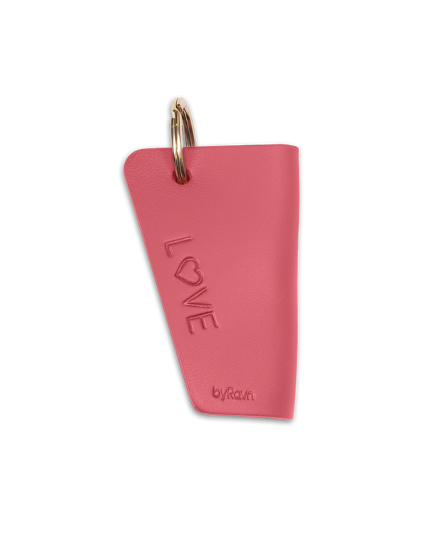 FOLD leather key holder from byRavn in red with brass key ring and the engraving "Love" with a heart as the O