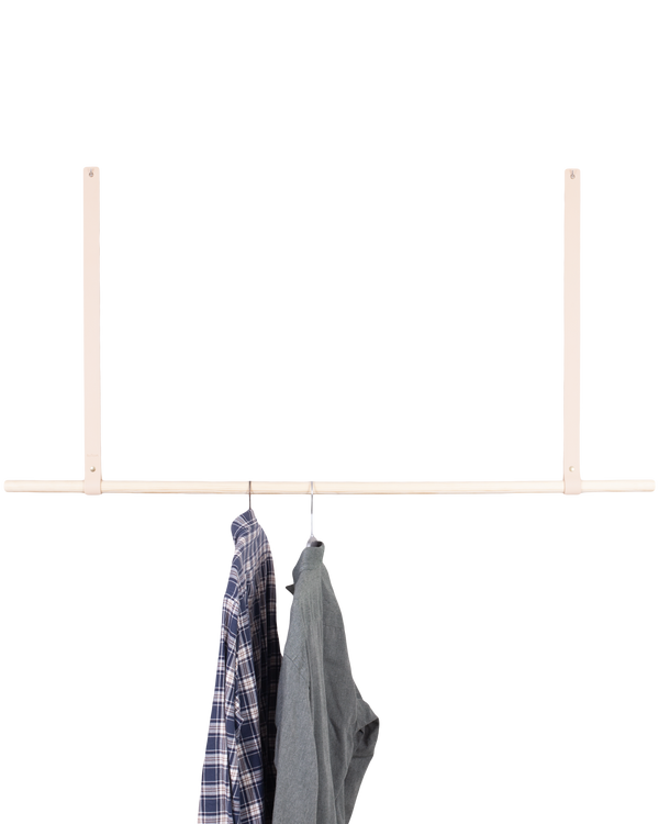 HOLD 15 leather hanging straps from byRavn in natural with a wooden clothes rail and two shirts