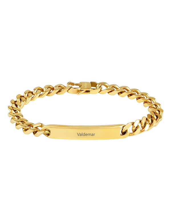 LEO name bracelet from byRavn in gold-plated stainless steel, chunky curb chain with bar plate and the name "Valdemar" engraved