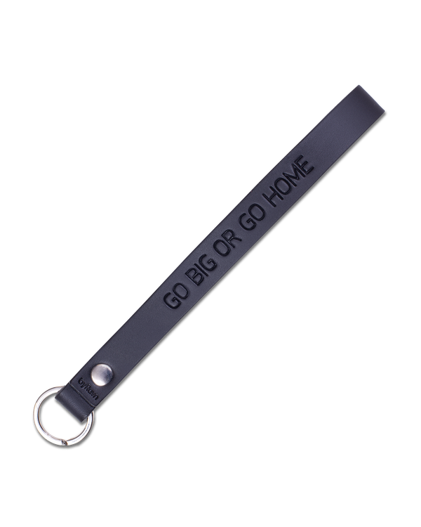 LUX leather keyring from byRavn in black, slim strap with steel key ring and the engraving "Go big or go home"