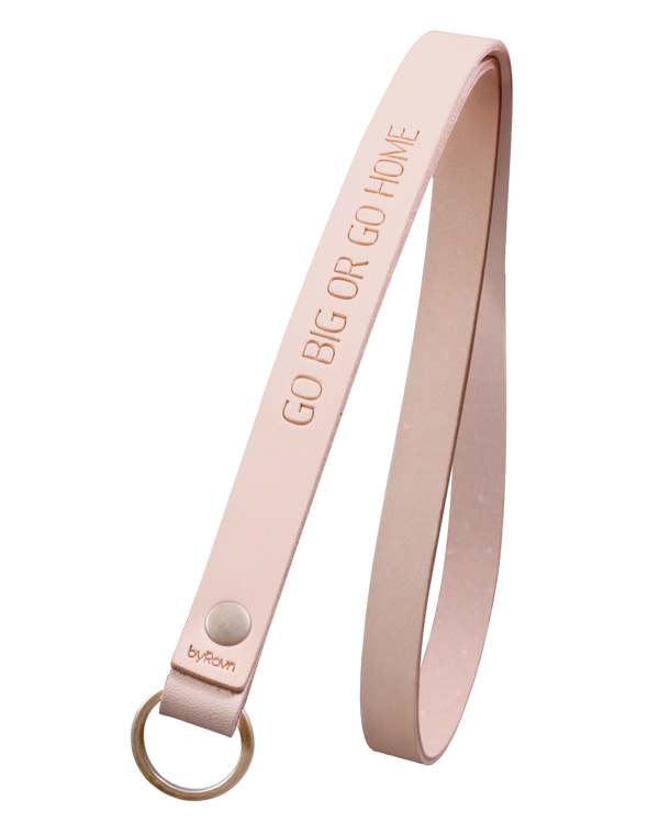MAX leather keyring from byRavn in natural, long strap with steel key ring and the engraving "Go big or go home"