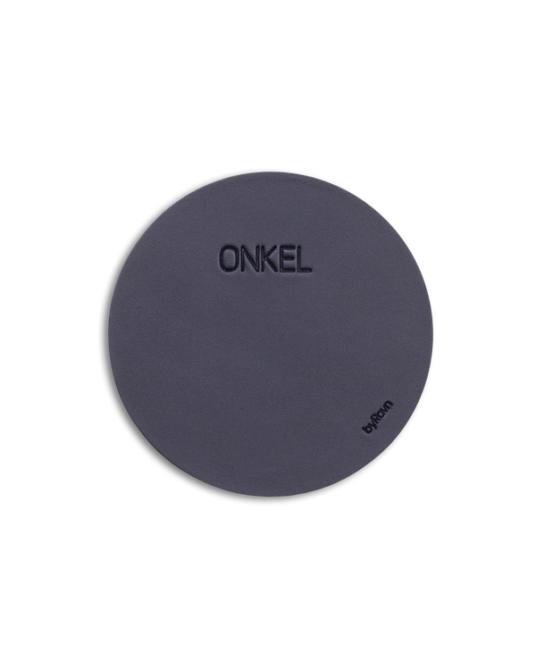 MOKKA round leather coaster from byRavn in black with the engraving "Onkel"